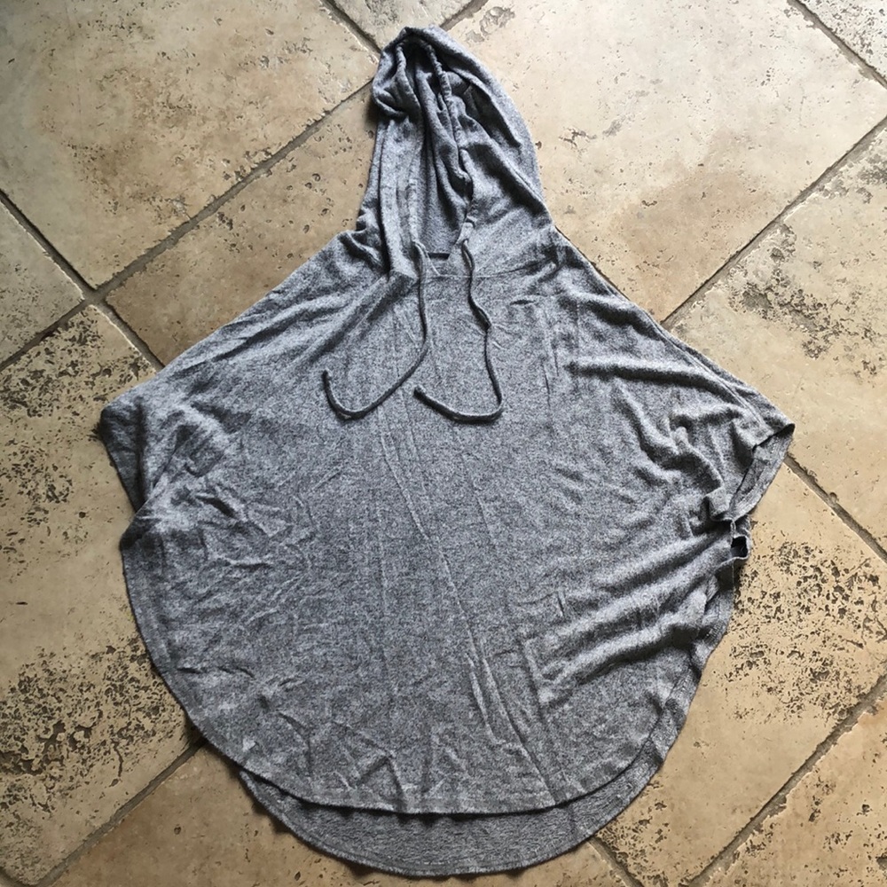 SUPER SOFT PLUSH  aerie poncho